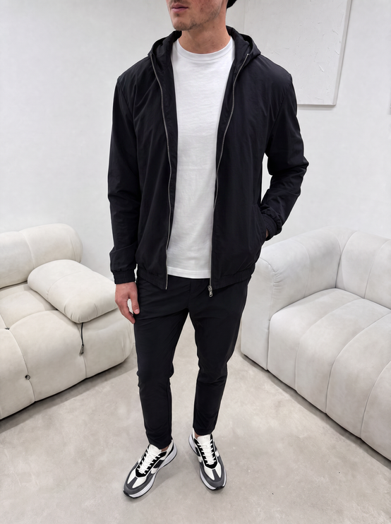 Essential Tech Tracksuit - Black