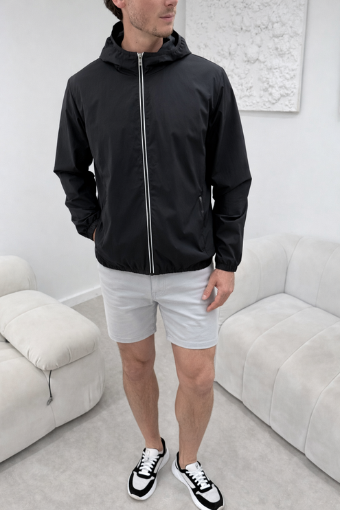 Monochrome Windbreaker (lightweight) - Black