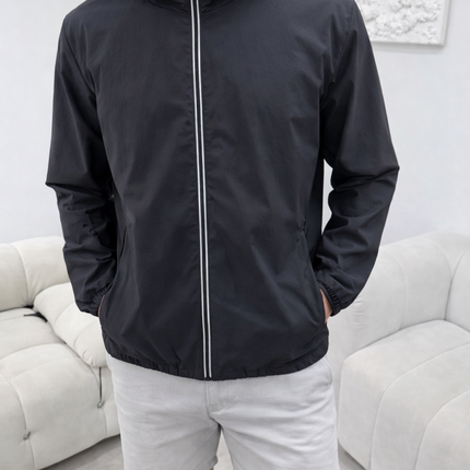 Monochrome Windbreaker (lightweight) - Black