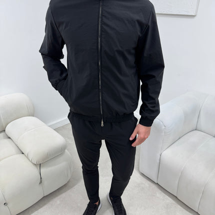 Essential Tech Tracksuit - Black